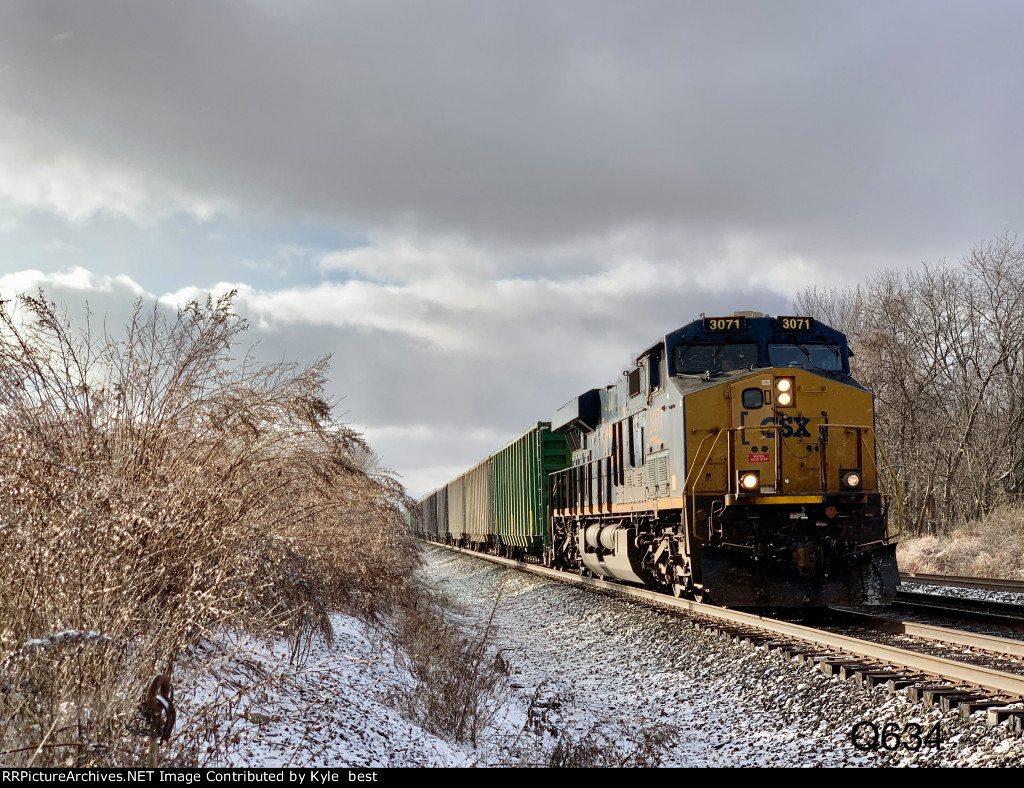 CSX 3071 on Q634